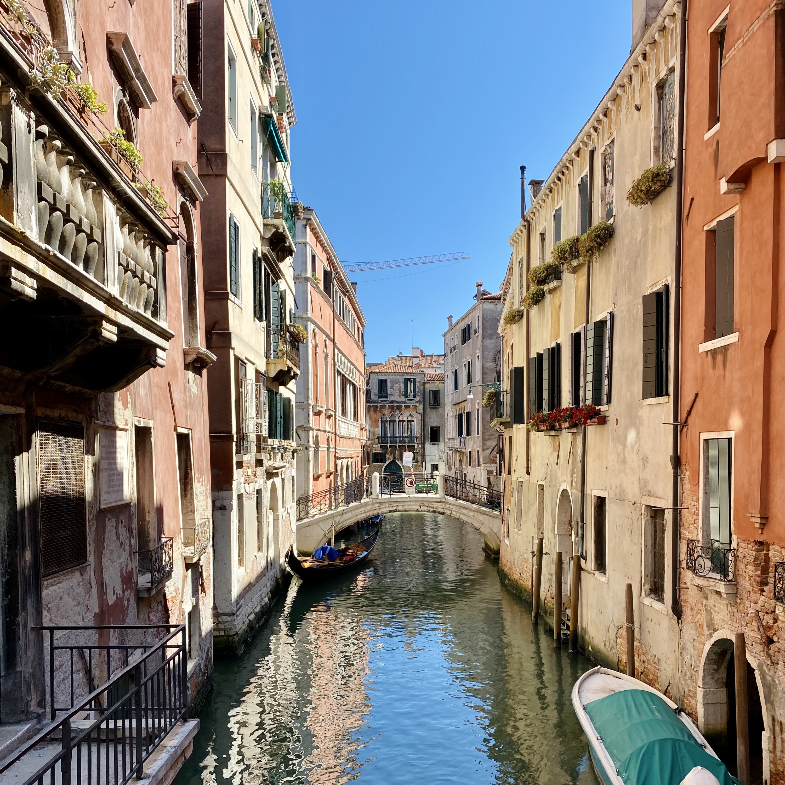 Travel photography by Asar Dhandala - exploring destinations around the world (photo 40)